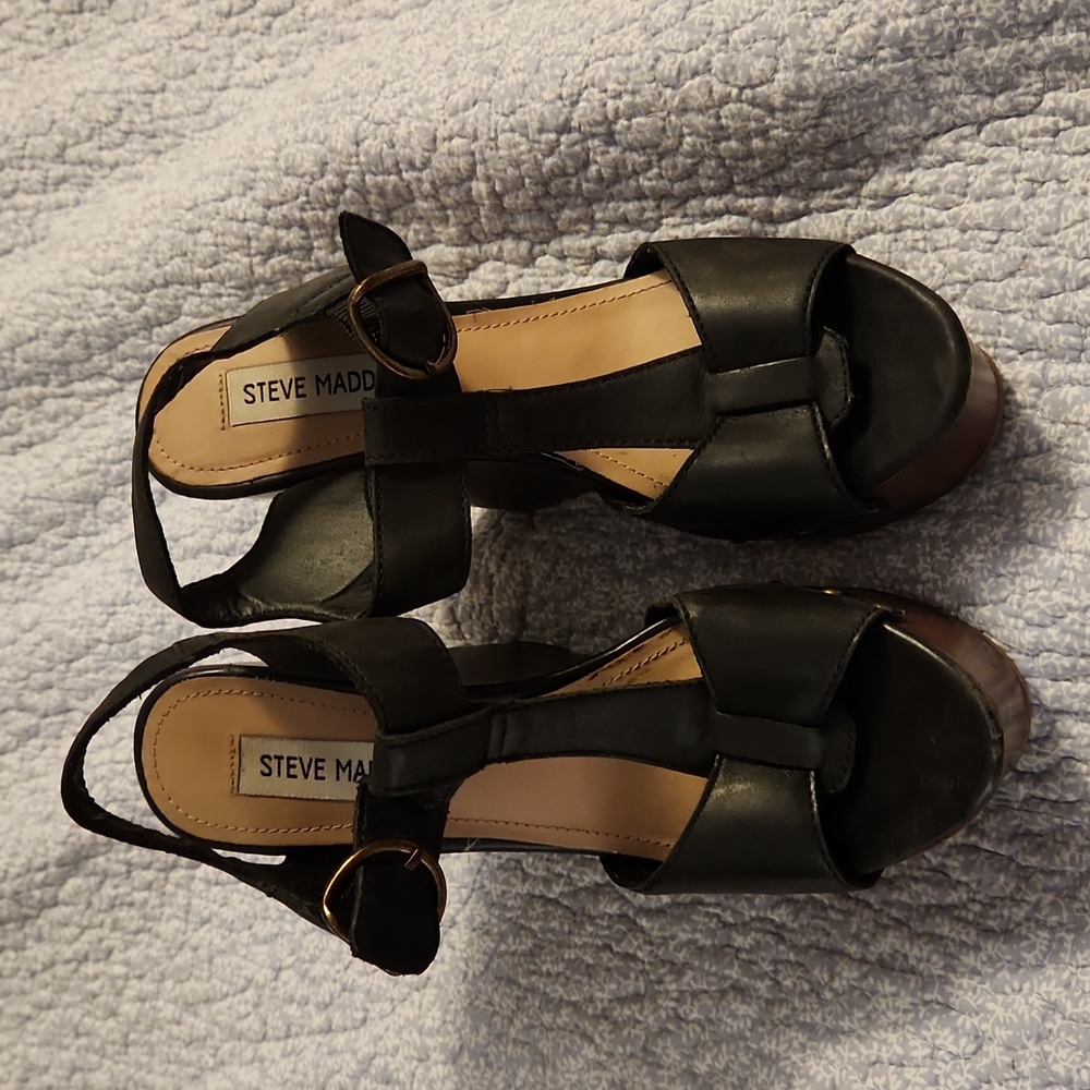 Steve Madden wyliee t-strap platform sandal